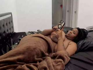 bombshellhooters18 webcam model stream image