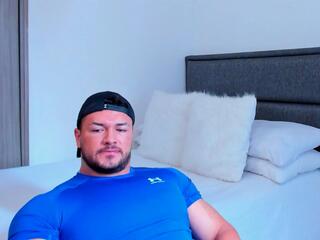 Tatan Uribe webcam model stream image