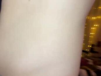 aurora_asti_ webcam model stream image