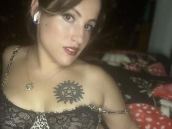 BrattyBride webcam model stream image