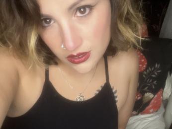 BrattyBride webcam model stream image