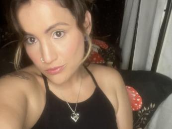 BrattyBride webcam model stream image