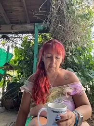 Sofyalone_ webcam model stream image