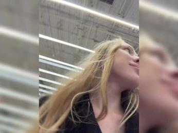 LiiBaby webcam model stream image