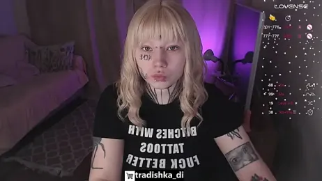 tradishka webcam model stream image