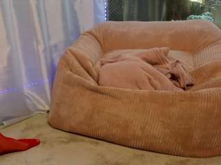 mia-miian18 webcam model stream image