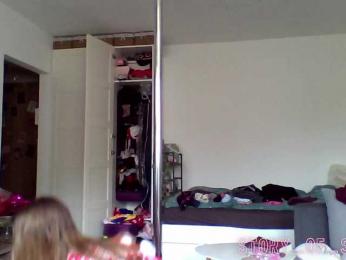 Sarahrose webcam model stream image