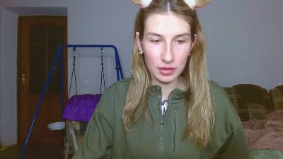 Evelyn_21_m webcam model stream image