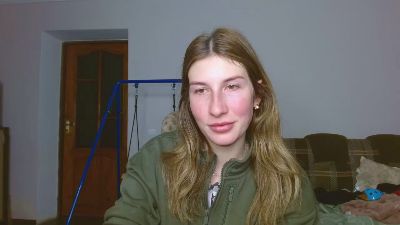 Evelyn_21_m webcam model stream image