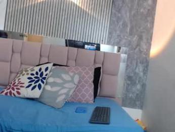 sharlotte__jones webcam model stream image