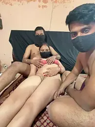 Simrann786 webcam model stream image