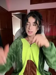 Ale_Lewis webcam model stream image