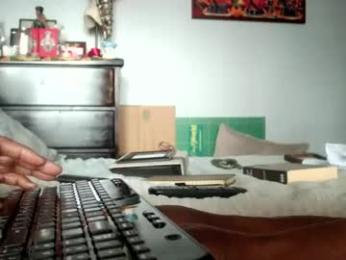 nyakuti webcam model stream image