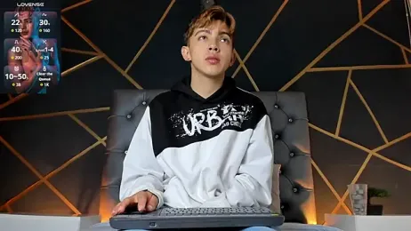 Lian_Miller1_ webcam model stream image