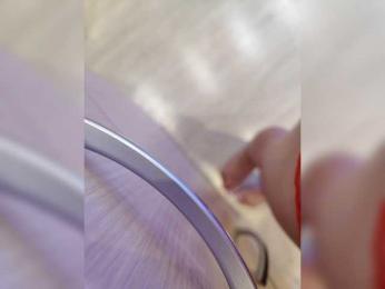 Angelia22 webcam model stream image