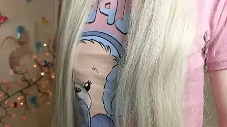 ViollaBloom webcam model stream image