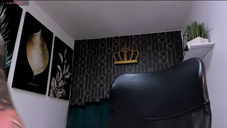 king_falconer webcam model stream image