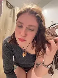 lucy-joy webcam model stream image