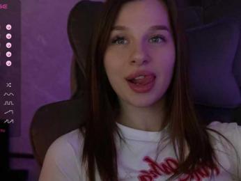 _Polly_ webcam model stream image