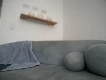 danielv_95 webcam model stream image