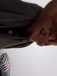 20cmmg webcam model stream image