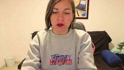 your_hot_wolf webcam model stream image