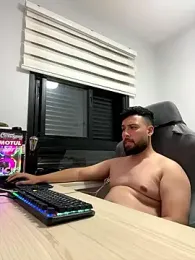 NinoEstouranel webcam model stream image