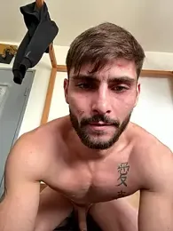 Hugo-tentation34 webcam model stream image