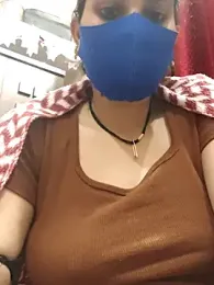 Maahi-Queen webcam model stream image