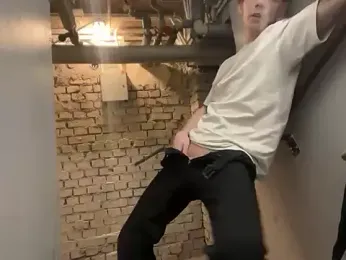 BrunoTwinkXXL webcam model stream image