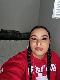 cinnaminnie webcam stripchat model stream image