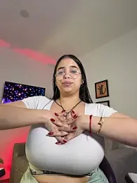 tati_reyess webcam stripchat model stream image