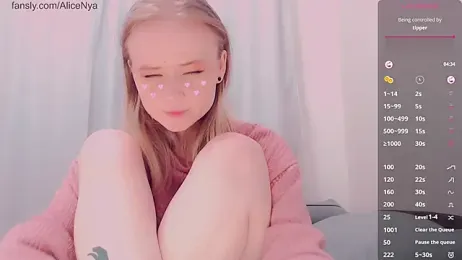 AliceNya_cute webcam model stream image