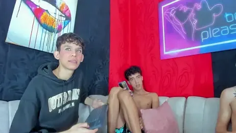 Pleasure_boys_hot webcam model stream image