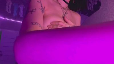 AlinaEsler webcam model stream image