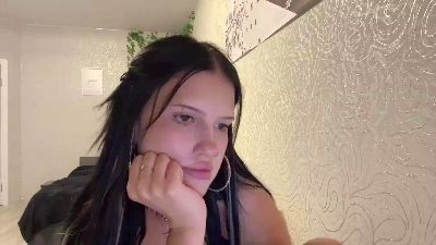 AlinaEsler webcam model stream image