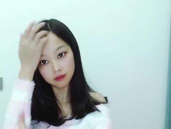 Selinababy99 webcam bongacams model stream image