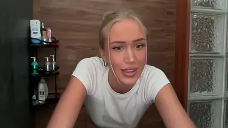 livsslife webcam model stream image