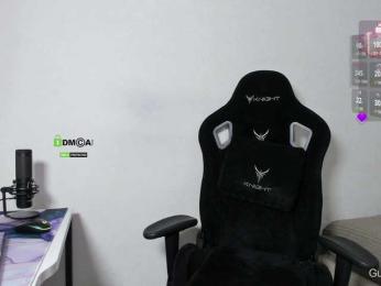 Skyqueenii webcam bongacams model stream image