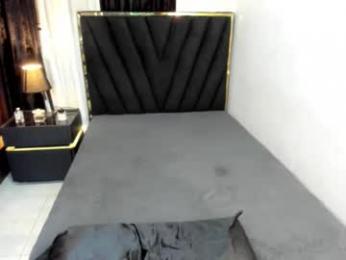 leannadavies webcam model stream image