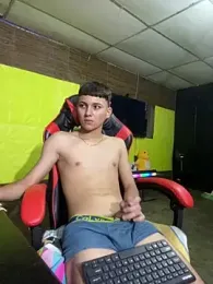 Artursmith webcam model stream image