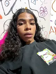 bloom444 webcam stripchat model stream image