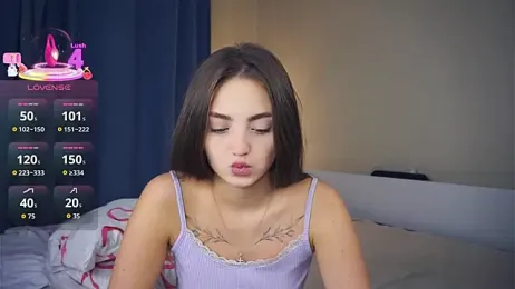 LoraDavi webcam model stream image