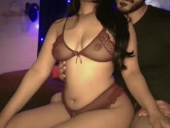 travisandnina webcam model stream image
