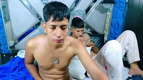 darwinandbrayann webcam model stream image