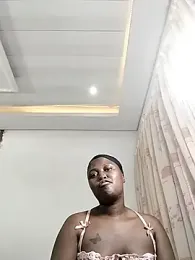 SweetSavage18 webcam stripchat model stream image