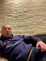 Rotteei1 webcam model stream image