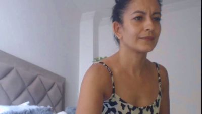 GOLDENBOOTY webcam model stream image