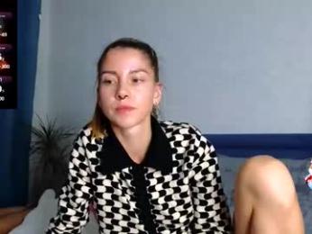 lisi4ka_basik33 webcam model stream image