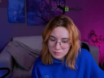 mikami_grey webcam model stream image